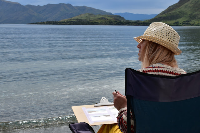 Painting watercolour landscapes on location. Wanaka New Zealand.